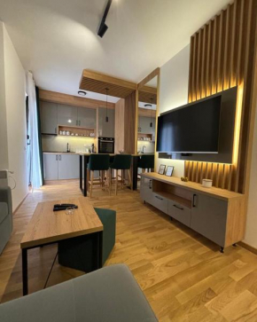 3 Monkeys Apartments
